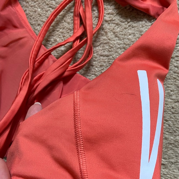 VS Strappy back Sports bra - Picture 7 of 7